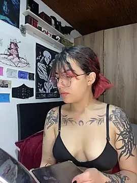 Snapshot of neo_vampy chatting on 02-22-26, 10:41 neo vampy online show from 02-22-26, 10:41