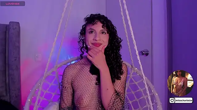 Snapshot of miss__charlotte7 chatting on 02-01-26, 04:44 miss charlotte7 online show from 02-01-26, 04:44