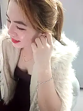 Snapshot of Llabi2k chatting on 01-13-26, 11:26 Llabi2k online show from 01-13-26, 11:26