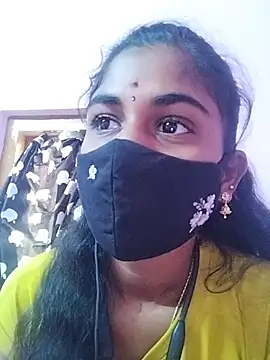 Snapshot of Tamil_Hot_RoyalQueen chatting on 01-15-26, 03:44 Tamil Hot RoyalQueen online show from 01-15-26, 03:44