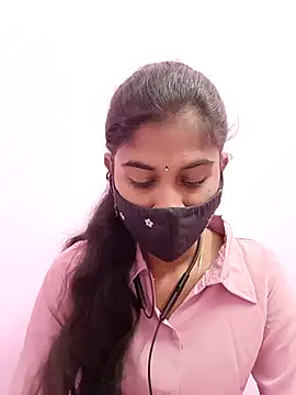 Snapshot of Tamil_Hot_RoyalQueen chatting on 06-01-26, 11:01 Tamil Hot RoyalQueen online show from 06-01-26, 11:01