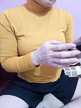 Phoebe-e online show from 02-05-26, 01:38