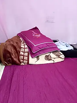 Phoebe-e online show from 04-06-26, 11:05