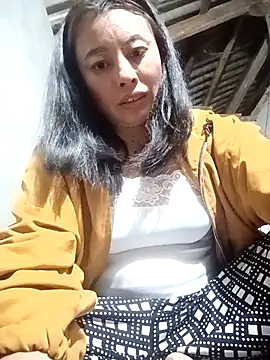 Snapshot of kaia-cam chatting on 01-15-26, 09:25 kaia-cam online show from 01-15-26, 09:25