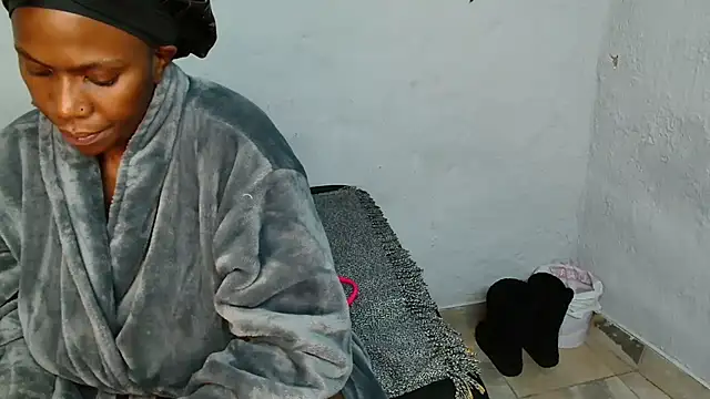 Snapshot of MelowD_2 chatting on 06-04-26, 01:06 MelowD 2 online show from 06-04-26, 01:06