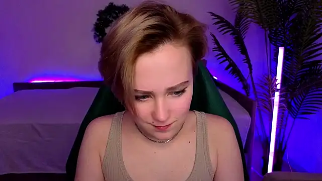 Snapshot of Ellie_Heavenly chatting on 01-13-26, 08:41 Ellie Heavenly online show from 01-13-26, 08:41