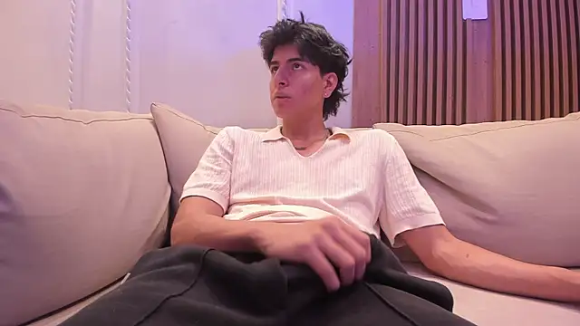 Snapshot of noahx_valko chatting on 01-13-26, 02:00 noahx valko online show from 01-13-26, 02:00