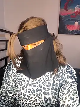 Snapshot of Mido_0786 chatting on 04-07-26, 04:35 Mido 0786 online show from 04-07-26, 04:35