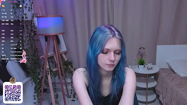 JuanaSumma online show from 05-18-26, 06:19
