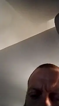 Snapshot of sterng6969 chatting on 01-13-26, 12:32 sterng6969 online show from 01-13-26, 12:32