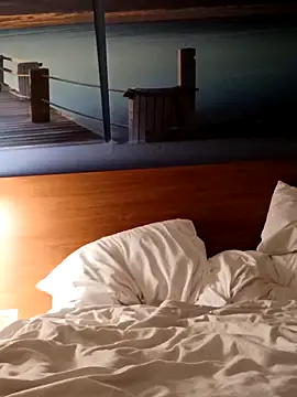 Snapshot of sterng6969 chatting on 03-03-26, 08:42 sterng6969 online show from 03-03-26, 08:42