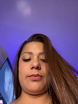 Pretty  Milf online show from 03-10-26, 01:05