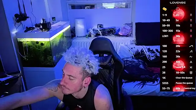 Rayzel White online show from 03-01-26, 10:01