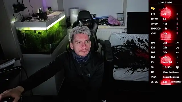 Rayzel White online show from 03-03-26, 07:42