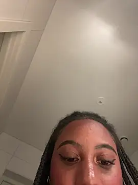 xo steffyxo 4 online show from 04-08-26, 09:15