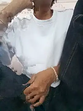 Snapshot of Lisa_xx2 chatting on 01-14-26, 04:29 Lisa xx2 online show from 01-14-26, 04:29