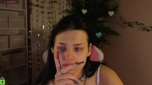 Snapshot of Leslie_Wholsh chatting on 02-22-26, 01:07 Leslie Wholsh online show from 02-22-26, 01:07