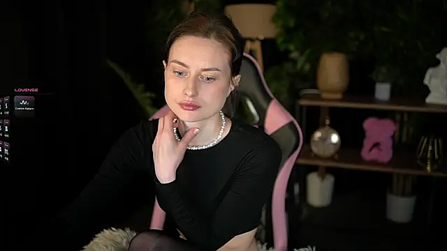 baby luna xo online show from 02-20-26, 09:43