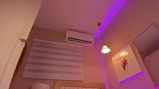 Snapshot of isabela__x chatting on 02-08-26, 11:35 isabela x online show from 02-08-26, 11:35