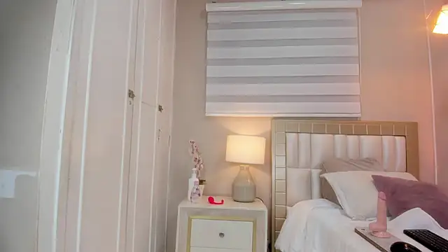 isabela  x online show from 03-13-26, 11:39