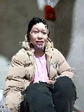 Snapshot of Nga_x9 chatting on 01-14-26, 12:00 Nga x9 online show from 01-14-26, 12:00