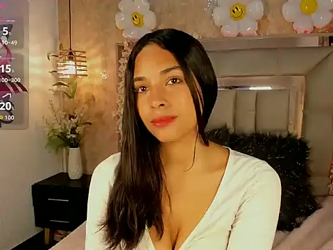 Snapshot of Estrellaa_1 chatting on 02-10-26, 12:48 Estrellaa 1 online show from 02-10-26, 12:48