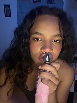 Nyxx Velariia online show from 04-07-26, 05:08