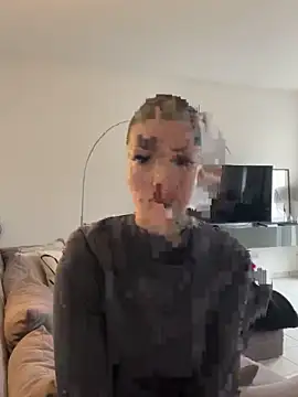 Snapshot of NovaLushhh chatting on 02-12-26, 12:33 NovaLushhh online show from 02-12-26, 12:33