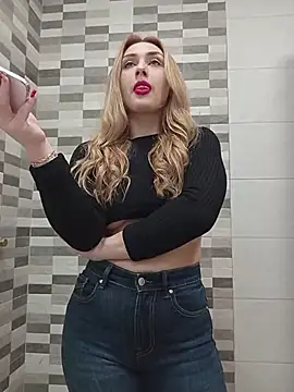 OrianaNorth online show from 03-11-26, 02:12