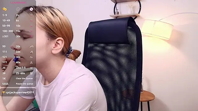 OwlLynn online show from 04-26-26, 09:18