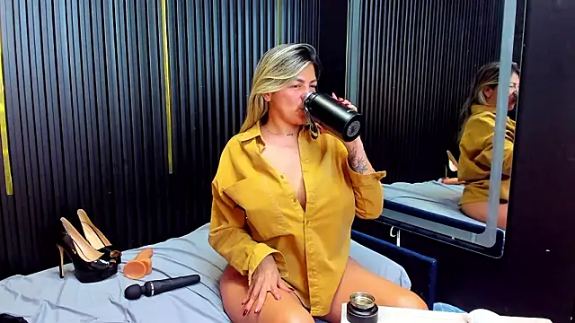 Gabby santos  online show from 02-03-26, 01:16