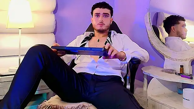 Snapshot of Salvattore_Muller chatting on 02-01-26, 07:07 Salvattore Muller online show from 02-01-26, 07:07