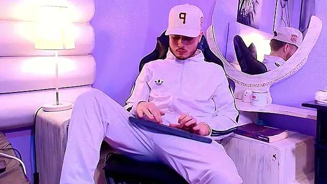 Snapshot of Salvattore_Muller chatting on 02-07-26, 07:50 Salvattore Muller online show from 02-07-26, 07:50