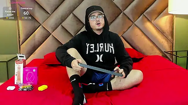 Snapshot of Salvattore_Muller chatting on 03-01-26, 09:28 Salvattore Muller online show from 03-01-26, 09:28