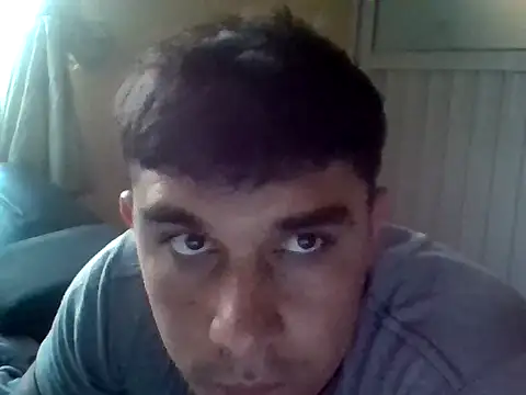 Snapshot of Gabosex18 chatting on 04-21-26, 11:18 Gabosex18 online show from 04-21-26, 11:18