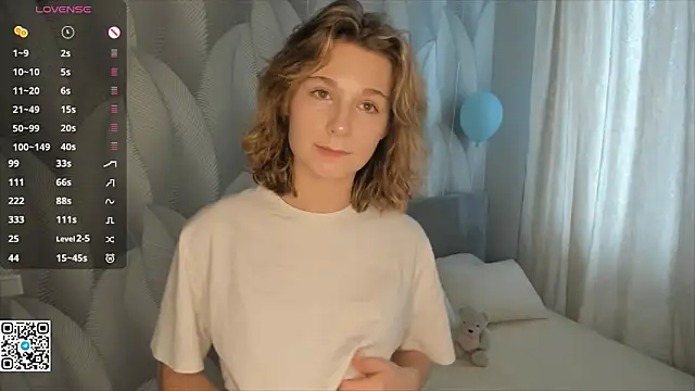 Snapshot of SonyaNowak chatting on 03-03-26, 10:54 SonyaNowak online show from 03-03-26, 10:54