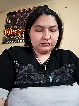 LauraHorny69 online show from 06-19-26, 08:01