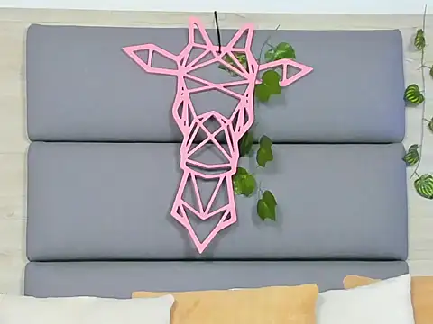 Snapshot of alannawillde chatting on 01-15-26, 11:26 alannawillde online show from 01-15-26, 11:26