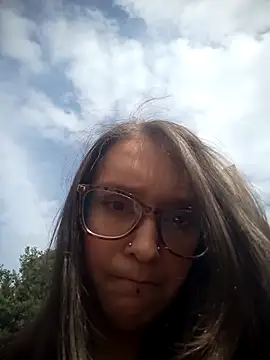 Snapshot of Karla-giraldo_1 chatting on 02-12-26, 02:23 Karla-giraldo 1 online show from 02-12-26, 02:23