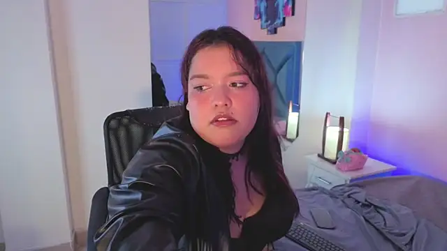 Snapshot of AleSweet chatting on 02-07-26, 12:53 AleSweet online show from 02-07-26, 12:53