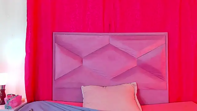 Snapshot of AleSweet chatting on 02-12-26, 12:22 AleSweet online show from 02-12-26, 12:22