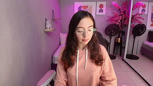 Veronica miiller online show from 04-14-26, 07:31