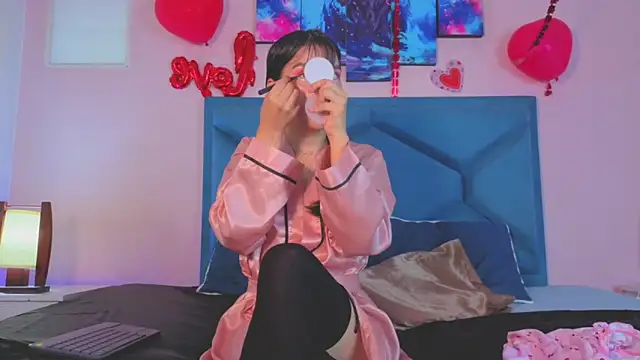 Snapshot of LilibetWeber chatting on 02-20-26, 12:16 LilibetWeber online show from 02-20-26, 12:16