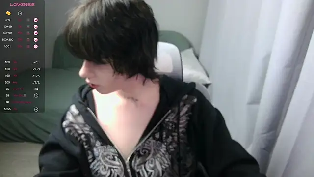 LeonBoykisser online show from 02-22-26, 03:21