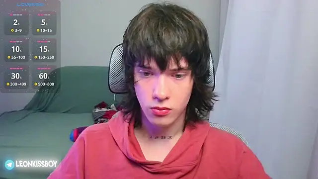LeonBoykisser online show from 07-15-26, 05:45