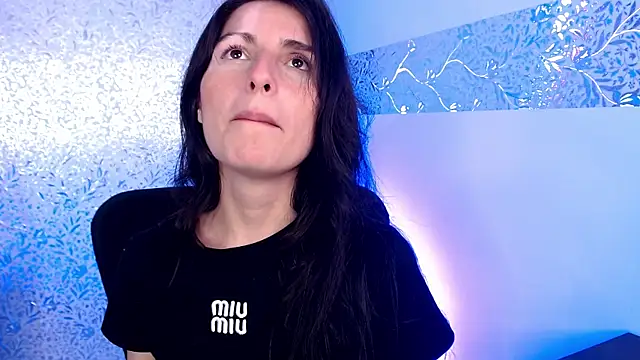 Snapshot of MiaVelasquez01 chatting on 04-14-26, 06:36 MiaVelasquez01 online show from 04-14-26, 06:36