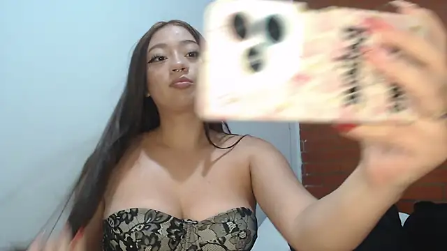 Snapshot of BlushiZoe chatting on 04-30-26, 03:40 BlushiZoe online show from 04-30-26, 03:40