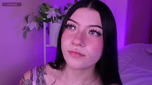 Snapshot of Dolcexx_ chatting on 02-04-26, 08:25 Dolcexx online show from 02-04-26, 08:25