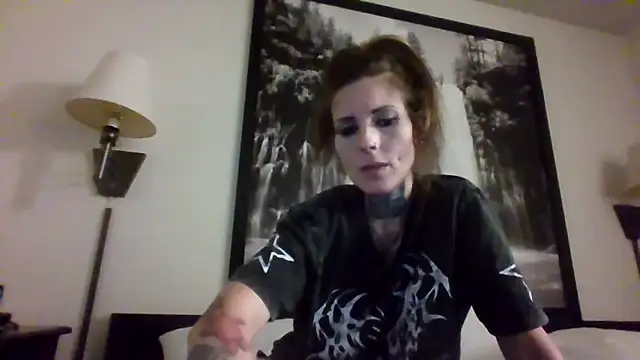 allymoon1369 online show from 05-12-26, 06:43