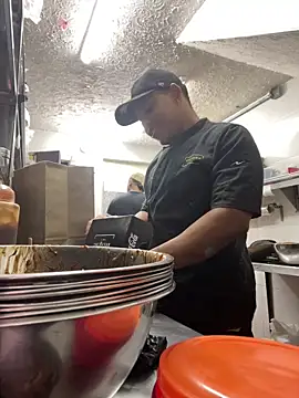 juandacaliente78 online show from 04-24-26, 10:45